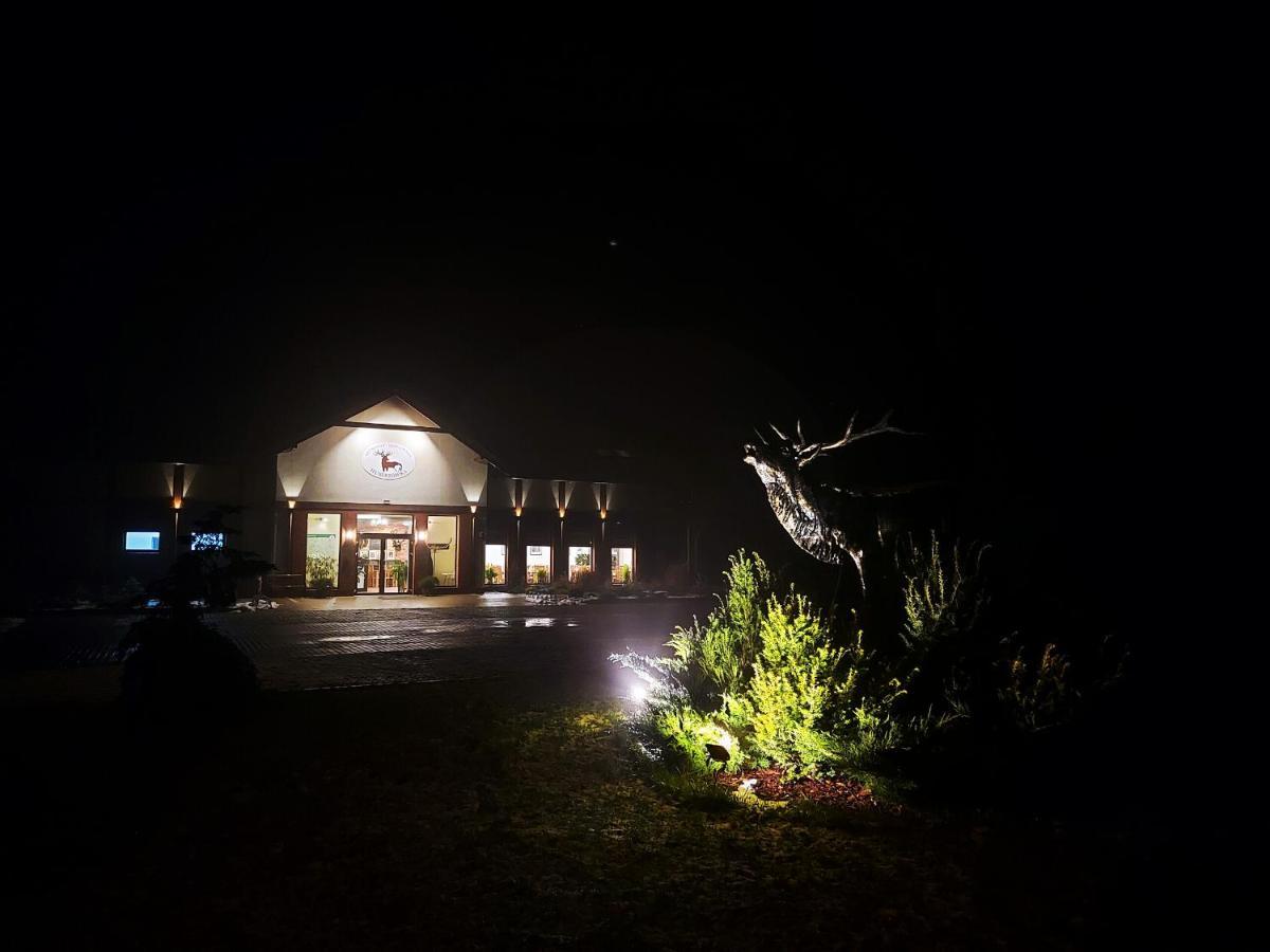 Pensjonat I Restauracja Hubertowka Milicz Exterior foto